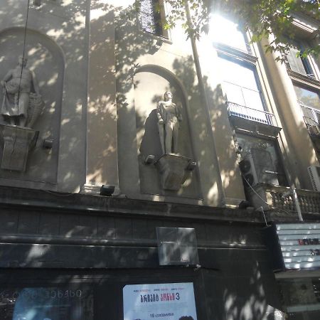 Private Apartment In The Center Of Old Tbilisi Exterior photo